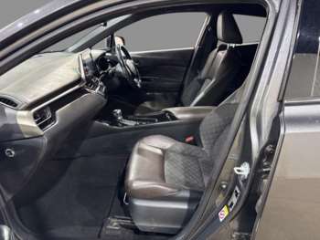 Used Toyota C-HR 2017 for sale - 75279878: Photo