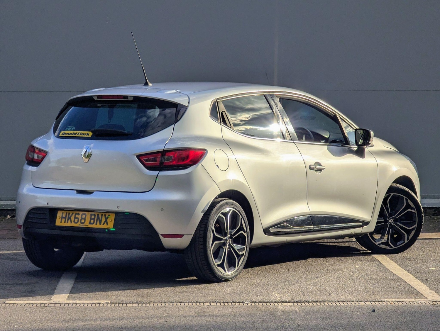 Used Renault Clio 2019 for sale - 76071560: Photo 3