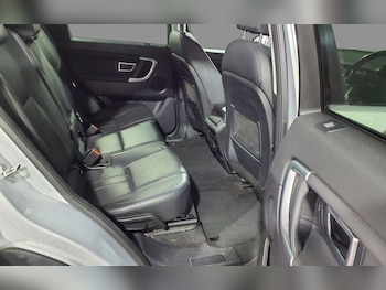 Used Land Rover Discovery Sport 2016 for sale - 75916138: Photo