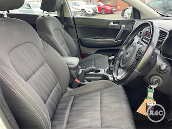 Used Kia Sportage 2018 for sale - 75687318: Photo