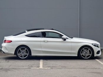 Used Mercedes-Benz C-Class 2018 for sale - 75154551: Photo
