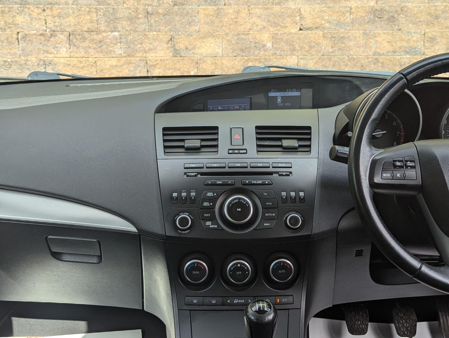 Used Mazda Mazda3 2013 for sale - 76012465: Photo 39