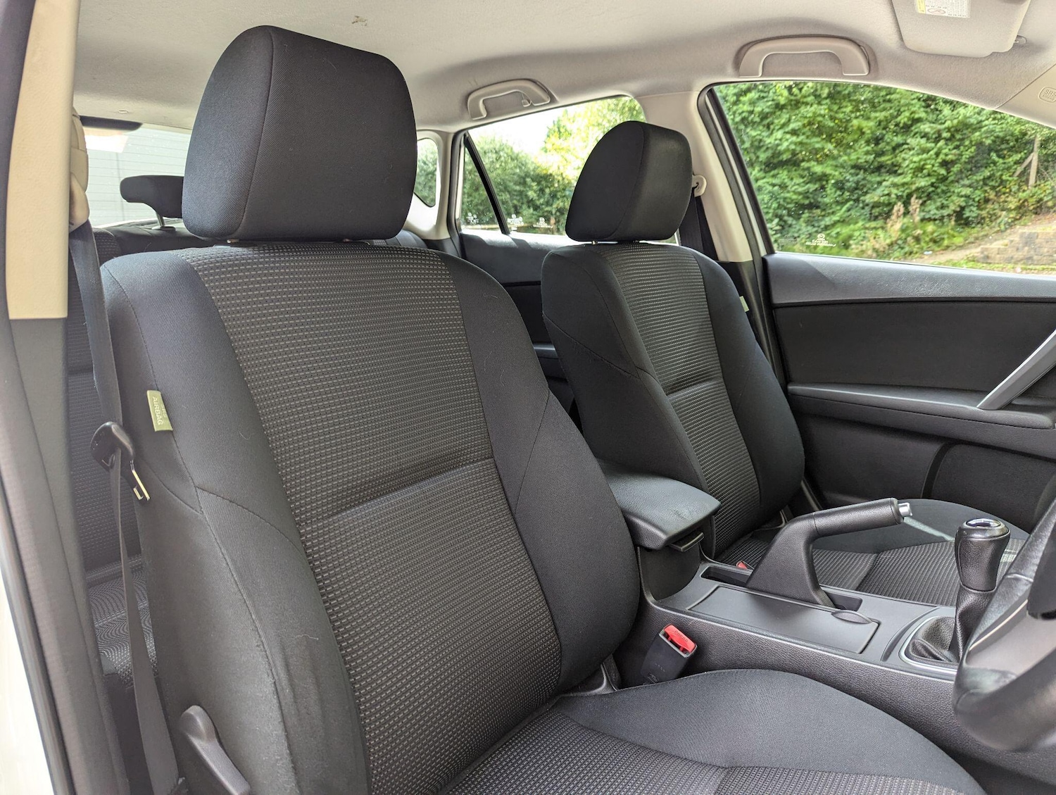 Used Mazda Mazda3 2013 for sale - 76012465: Photo 9
