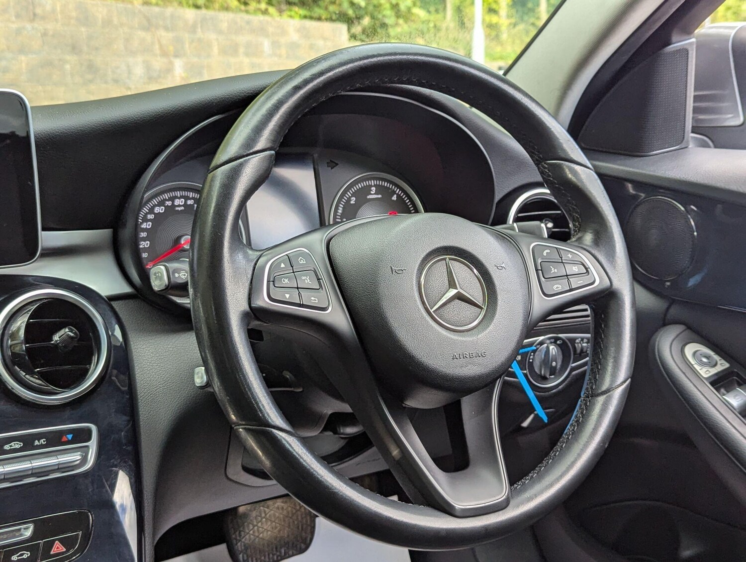 Used Mercedes-Benz C-Class 2017 for sale - 76073011: Photo 32