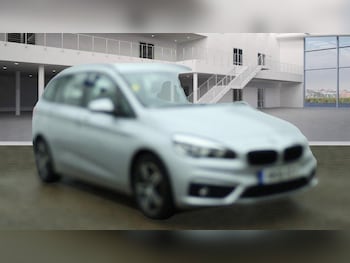 2016 (16) - 2.0 218d Sport Auto Euro 6 (s/s) 5dr