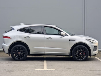 Used Jaguar E-Pace 2019 for sale - 76072915: Photo 3