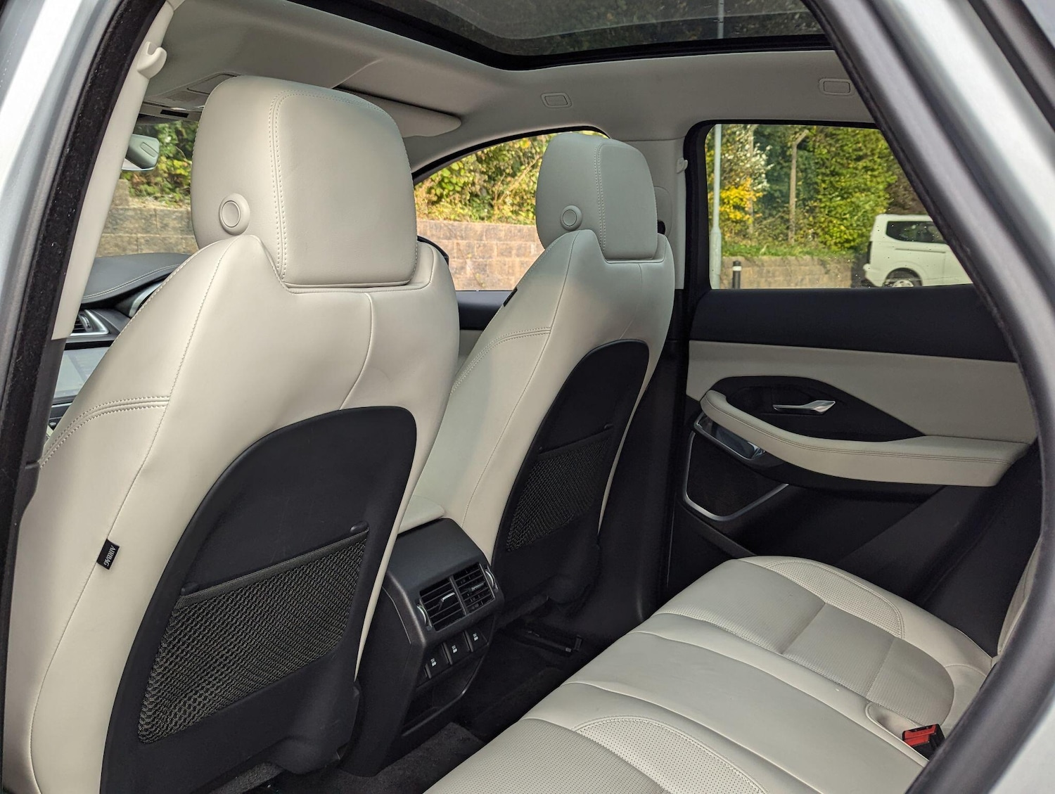 Used Jaguar E-Pace 2019 for sale - 76072915: Photo 47