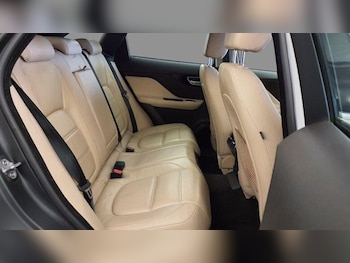 Used Jaguar F-Pace 2016 for sale - 75563350: Photo