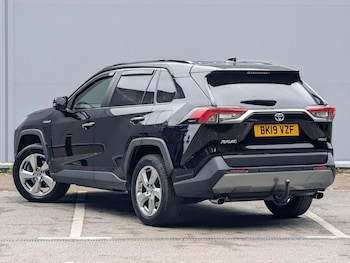 Used Toyota RAV4 2019 for sale - 75670395: Photo