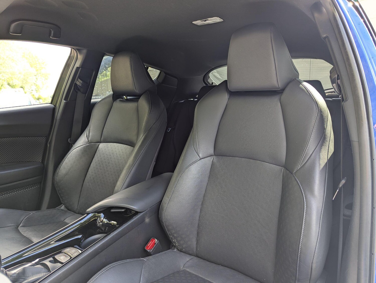 Used Toyota C-HR 2019 for sale - 75977792: Photo 34