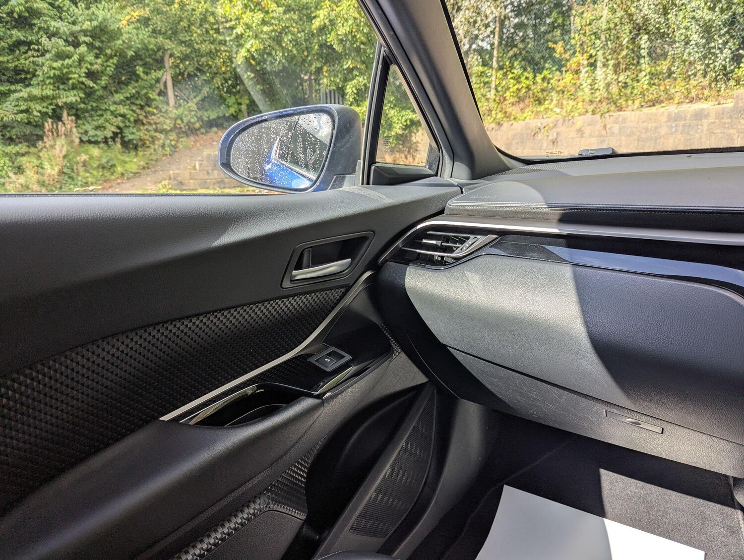 Used Toyota C-HR 2019 for sale - 75977792: Photo 43