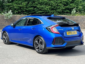 Used Honda Civic 2019 for sale - 75600940: Photo