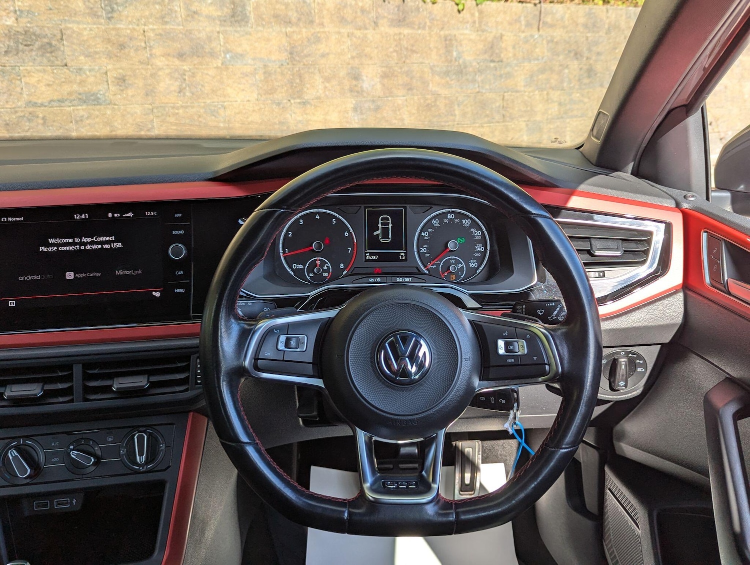 Used Volkswagen Polo 2019 for sale - 76073244: Photo 15