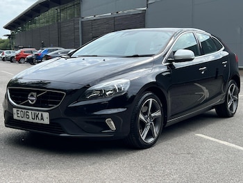 Used Volvo V40 2016 for sale - 75448529: Photo