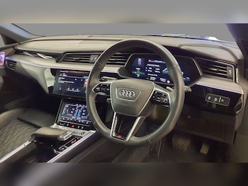 Used Audi e-tron 2022 for sale - 75600736: Photo