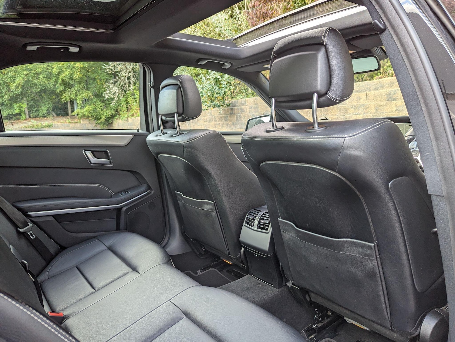 Used Mercedes-Benz E-Class 2016 for sale - 75977670: Photo 11
