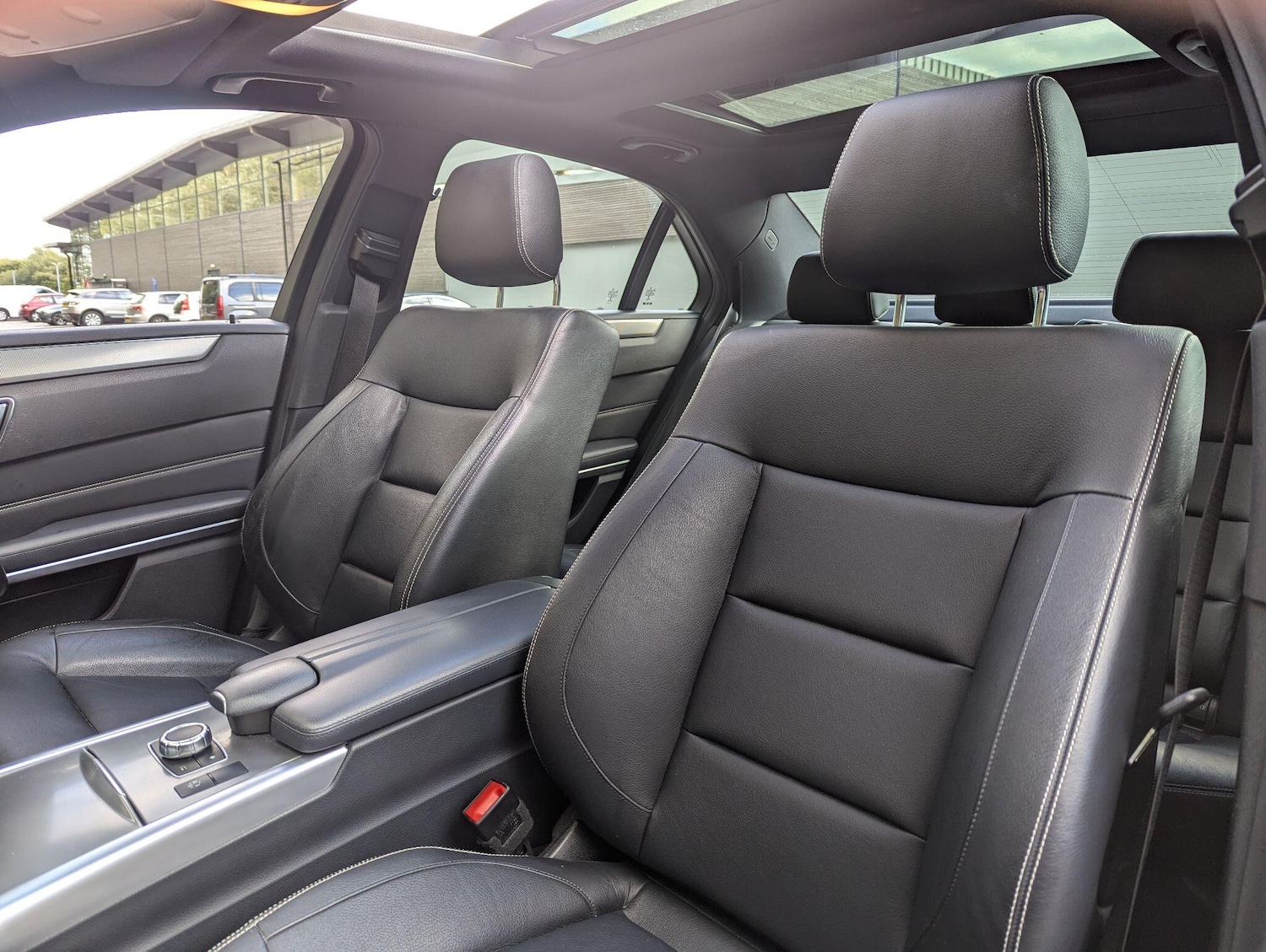Used Mercedes-Benz E-Class 2016 for sale - 75977670: Photo 37