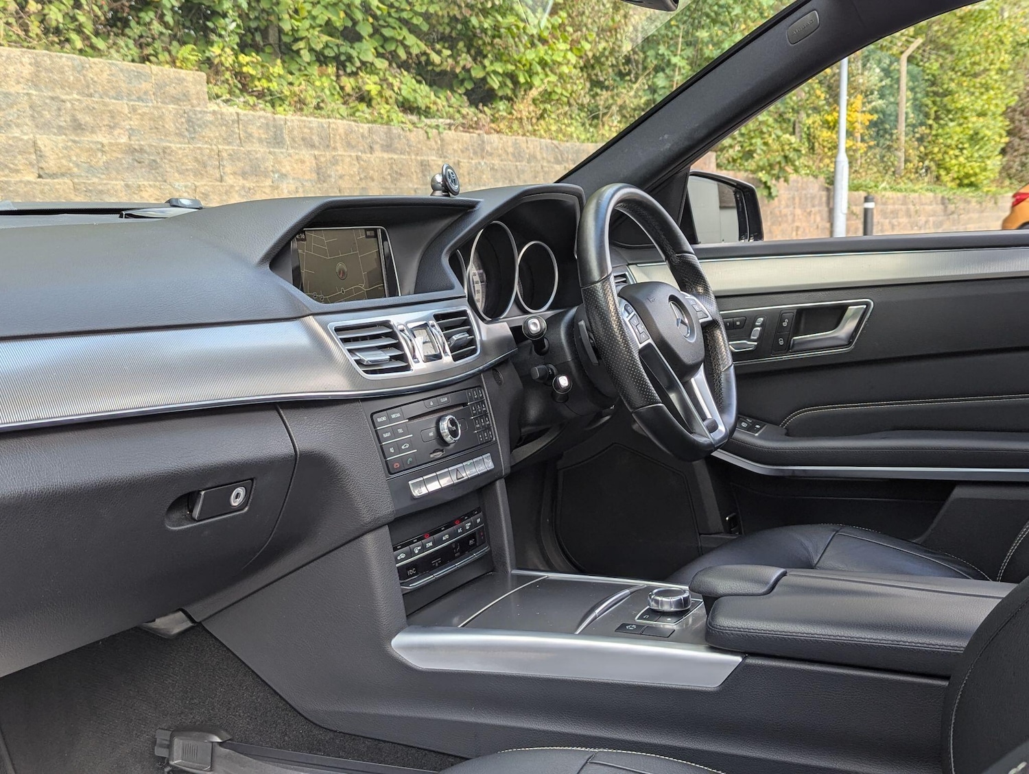 Used Mercedes-Benz E-Class 2016 for sale - 75977670: Photo 9
