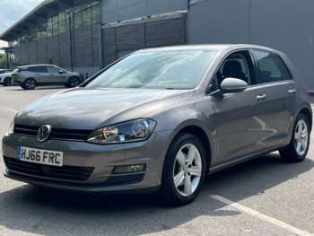 Used Volkswagen Golf 2016 for sale - 74809872: Photo