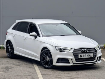 2019 (19) - 30 TDI 116 S Line 5dr