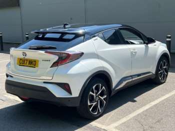 Used Toyota C-HR 2017 for sale - 74653103: Photo