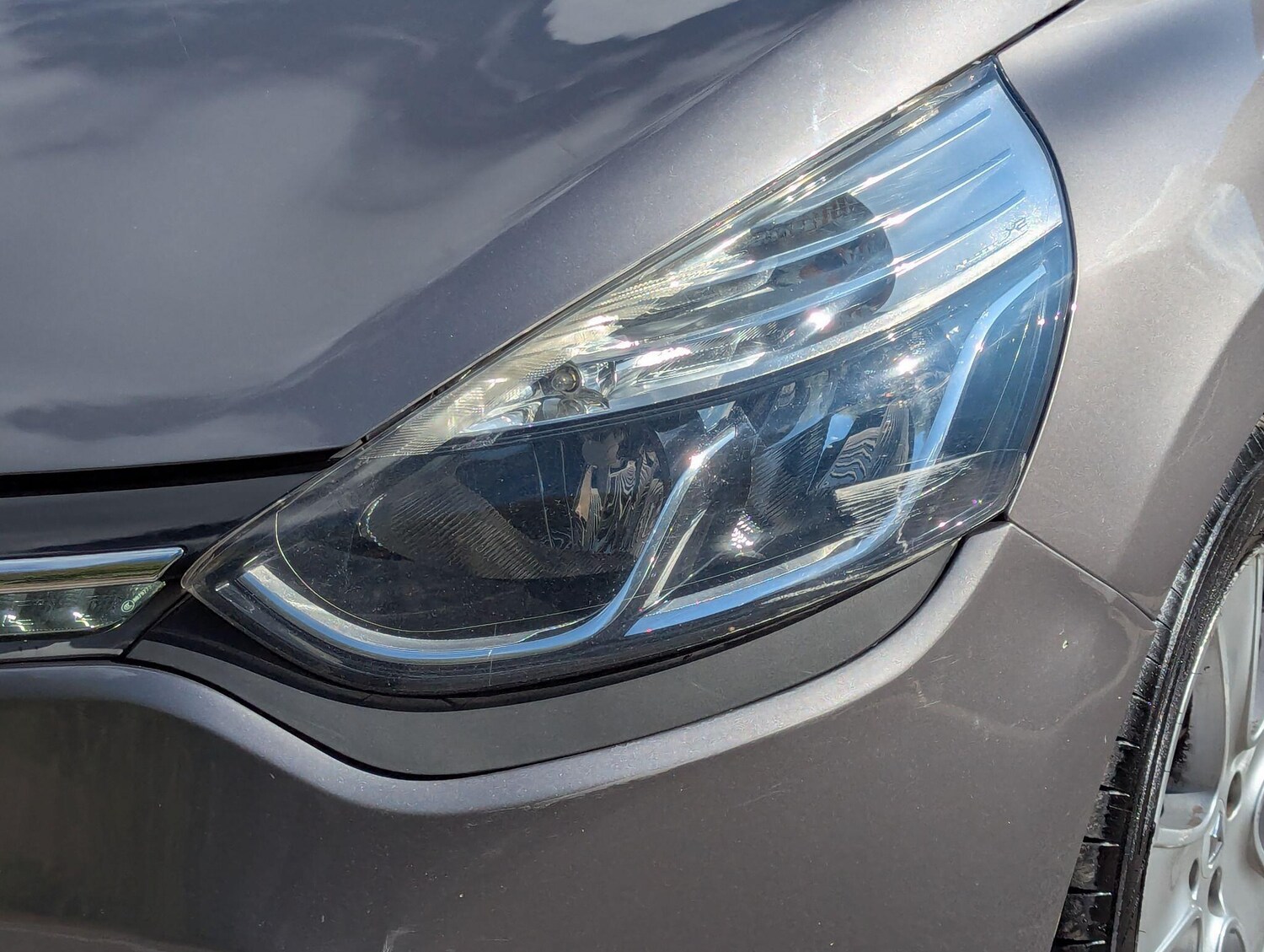 Used Renault Clio 2015 for sale - 76043050: Photo 24