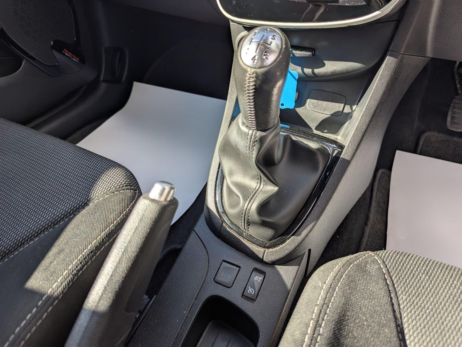 Used Renault Clio 2015 for sale - 76043050: Photo 8