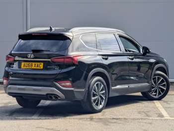 Used Hyundai Santa Fe 2018 for sale - 74750920: Photo
