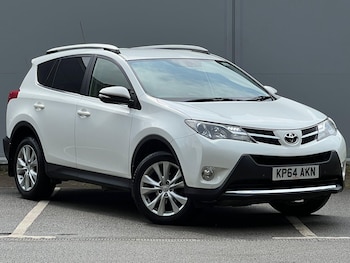 2014 (64) - 2.0 D-4D Invincible 4WD Euro 5 (s/s) 5dr