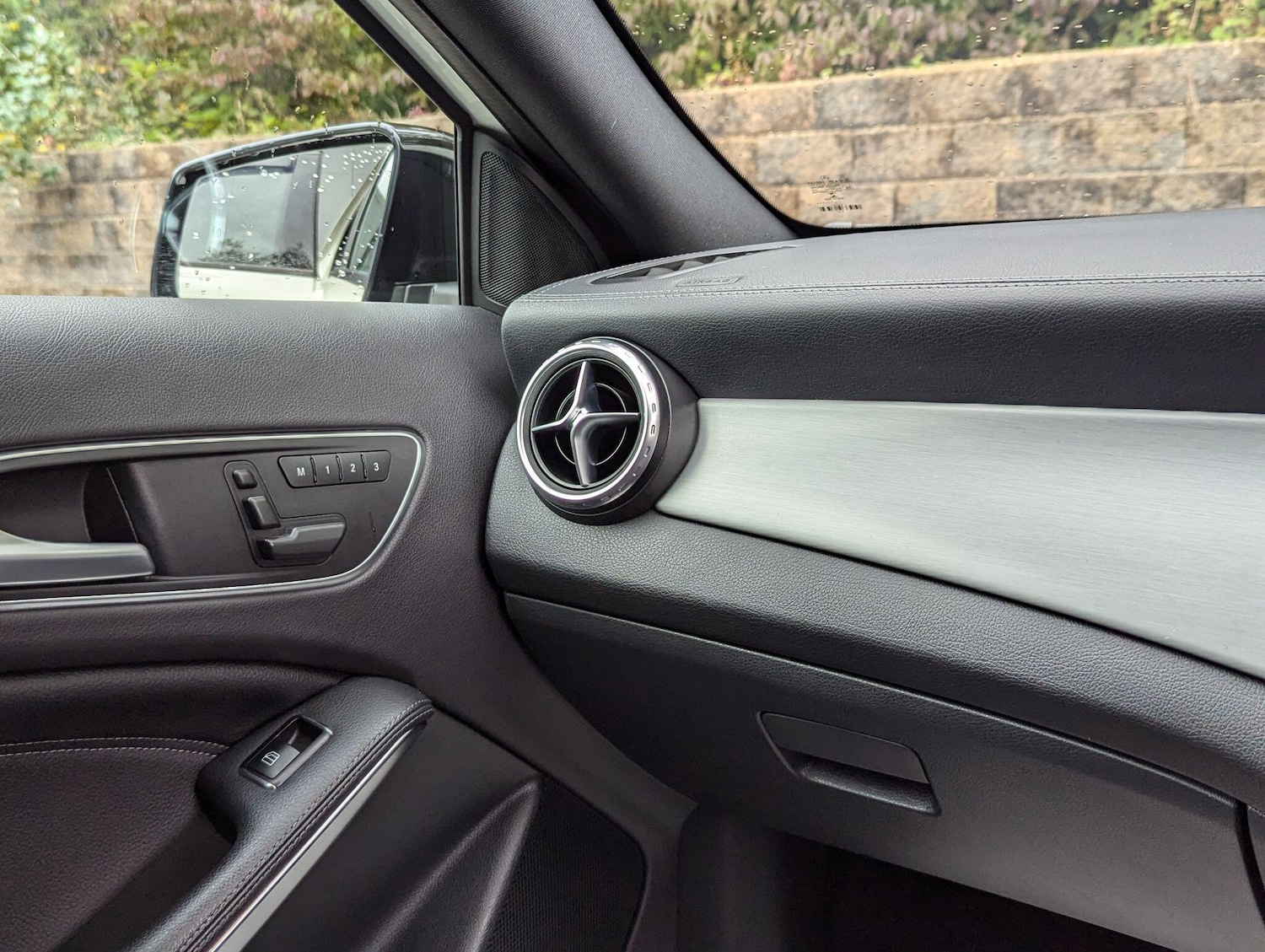 Used Mercedes-Benz GLA 2015 for sale - 76136277: Photo 18