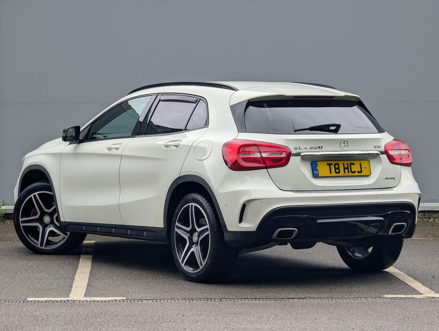 Used Mercedes-Benz GLA 2015 for sale - 76136277: Photo 2