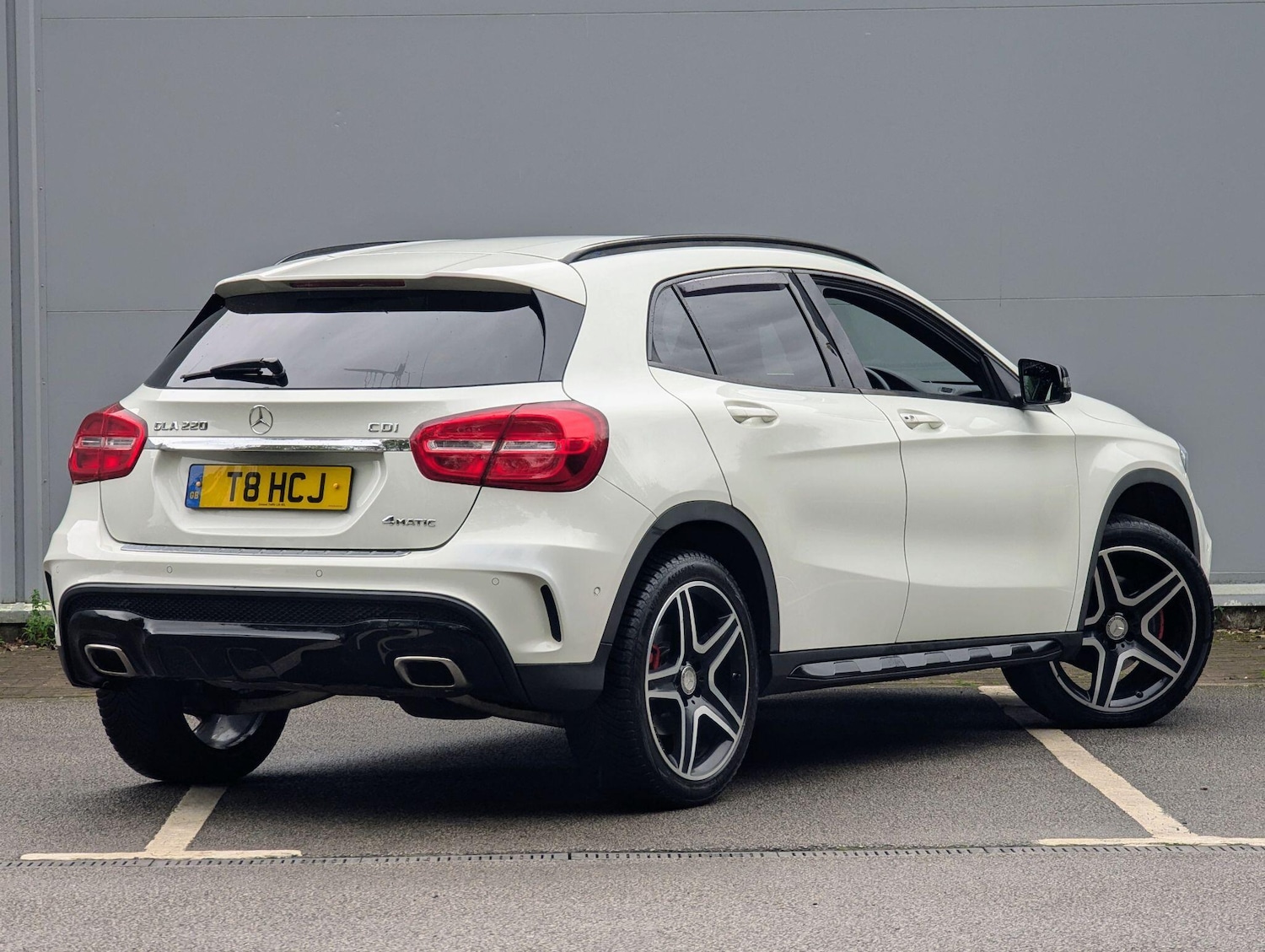 Used Mercedes-Benz GLA 2015 for sale - 76136277: Photo 3