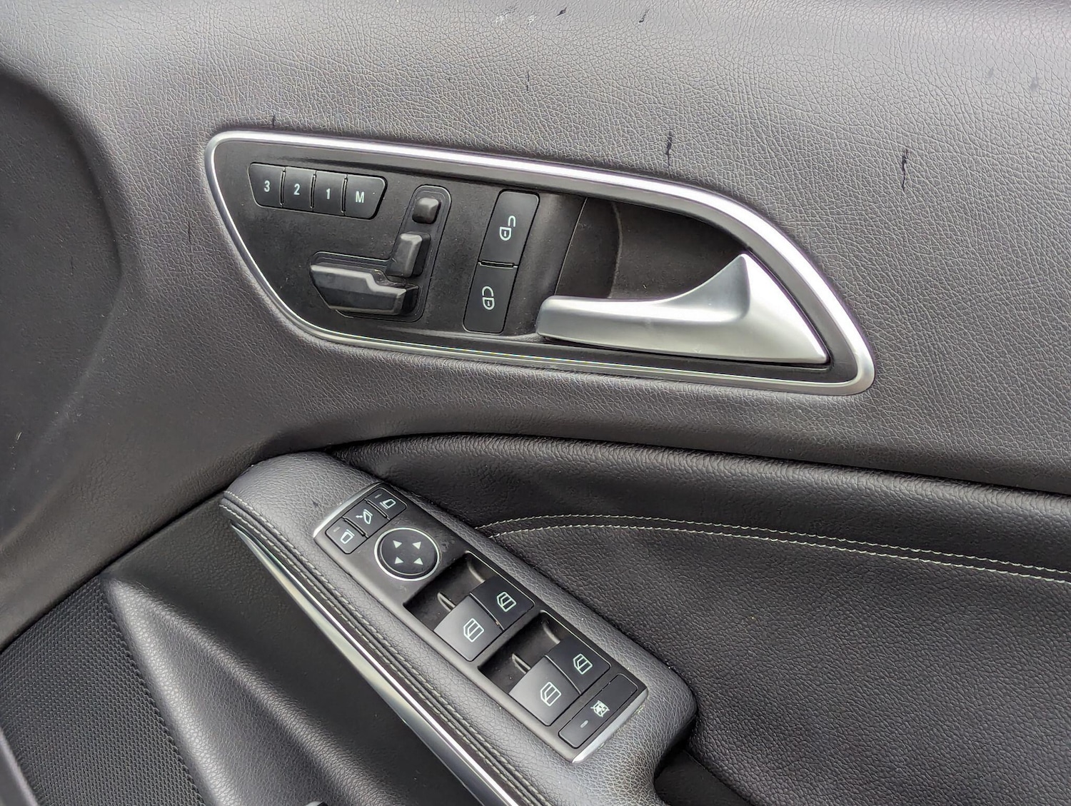 Used Mercedes-Benz GLA 2015 for sale - 76136277: Photo 43