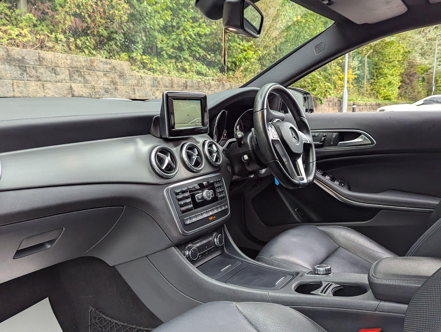 Used Mercedes-Benz GLA 2015 for sale - 76136277: Photo 9