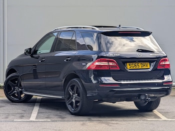 Used Mercedes-Benz M-Class 2015 for sale - 75297524: Photo