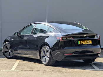 Used Tesla Model 3 2021 for sale - 75563029: Photo