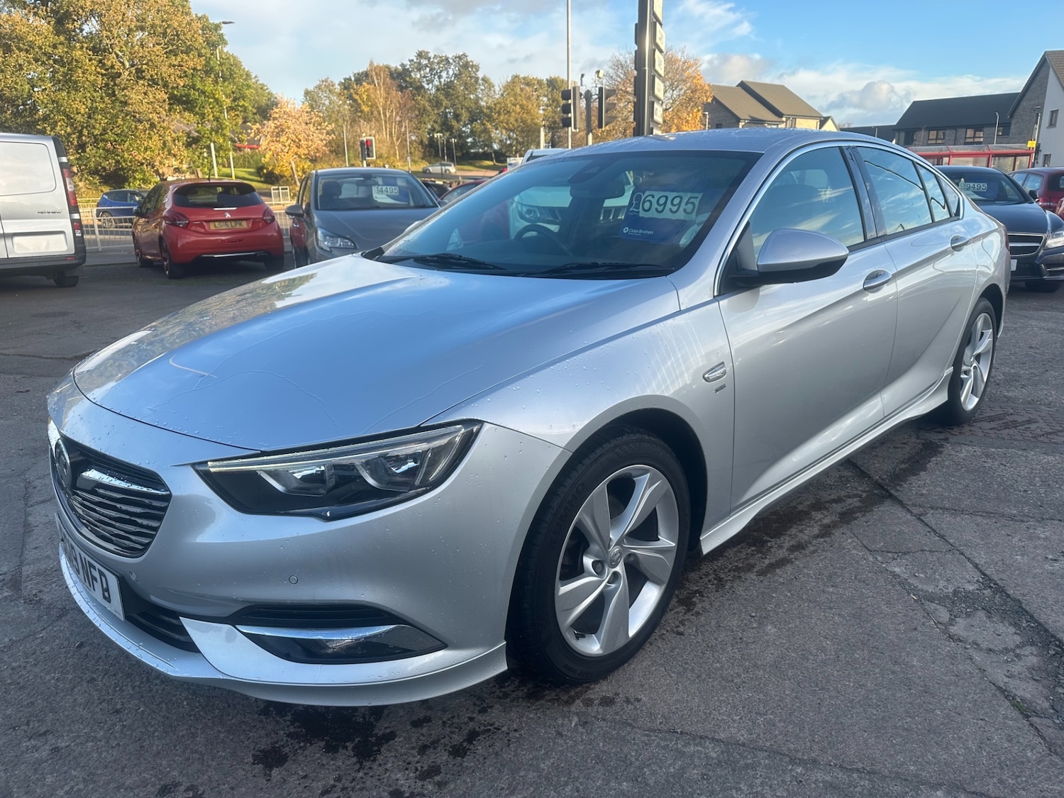 Used Vauxhall Insignia 2019 for sale - 76455657: Photo 2