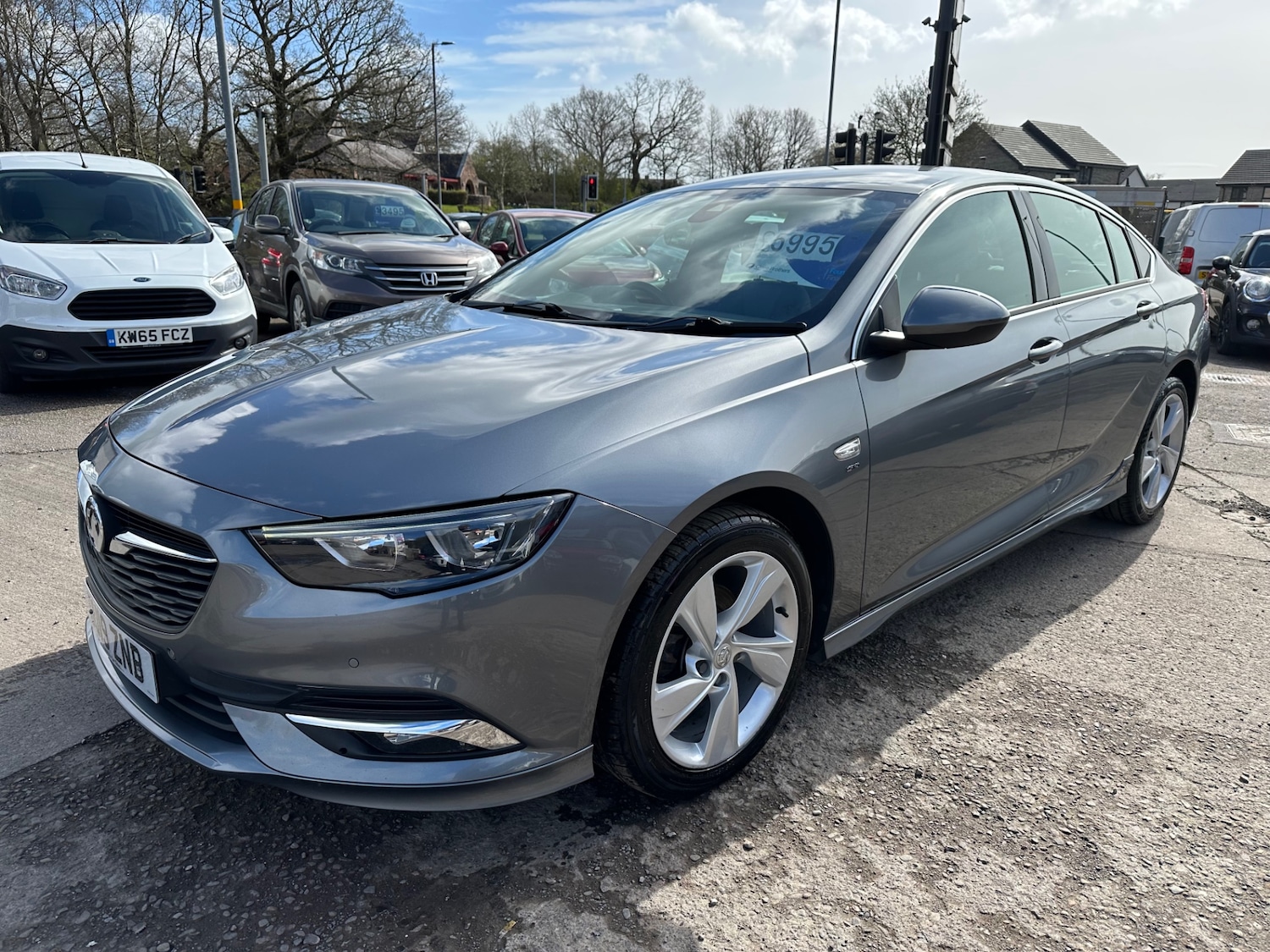 Used Vauxhall Insignia 2019 for sale - 78190953: Photo 2