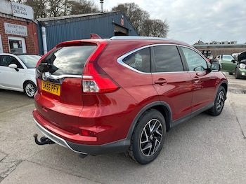 Used Honda CR-V 2016 for sale - 77947402: Photo