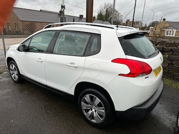 Used Peugeot 2008 2016 for sale - 77336862: Photo