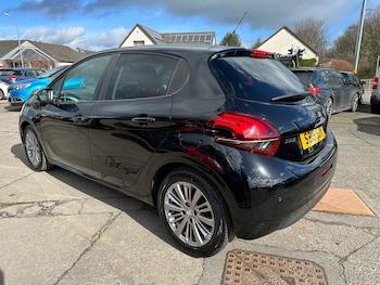 Used Peugeot 208 2019 for sale - 77888687: Photo