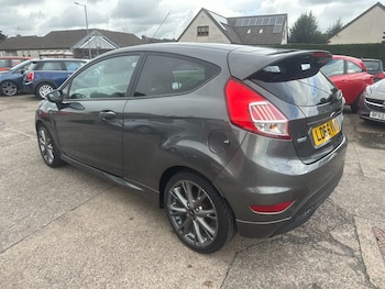 Used Ford Fiesta 2016 for sale - 75739693: Photo
