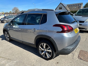 Used Peugeot 2008 2016 for sale - 78352980: Photo