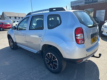 Used Dacia Duster 2017 for sale - 78354650: Photo