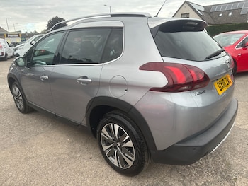 Used Peugeot 2008 2018 for sale - 76092322: Photo