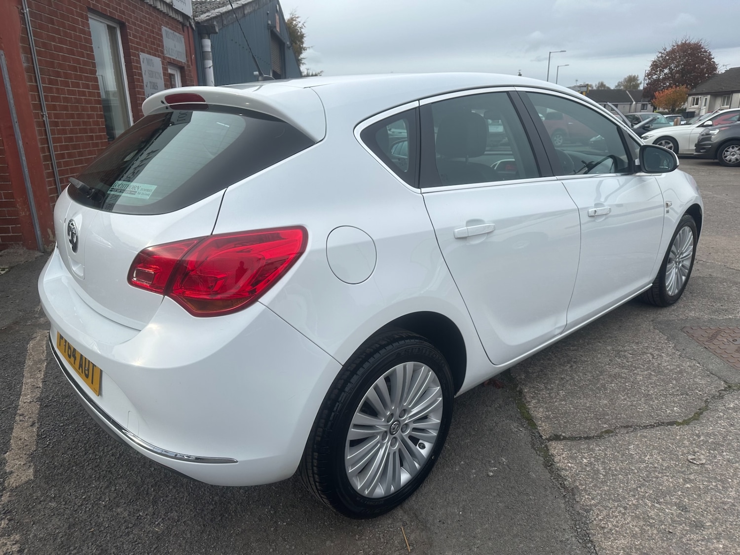 Used Vauxhall Astra 2014 for sale - 76455659: Photo 2