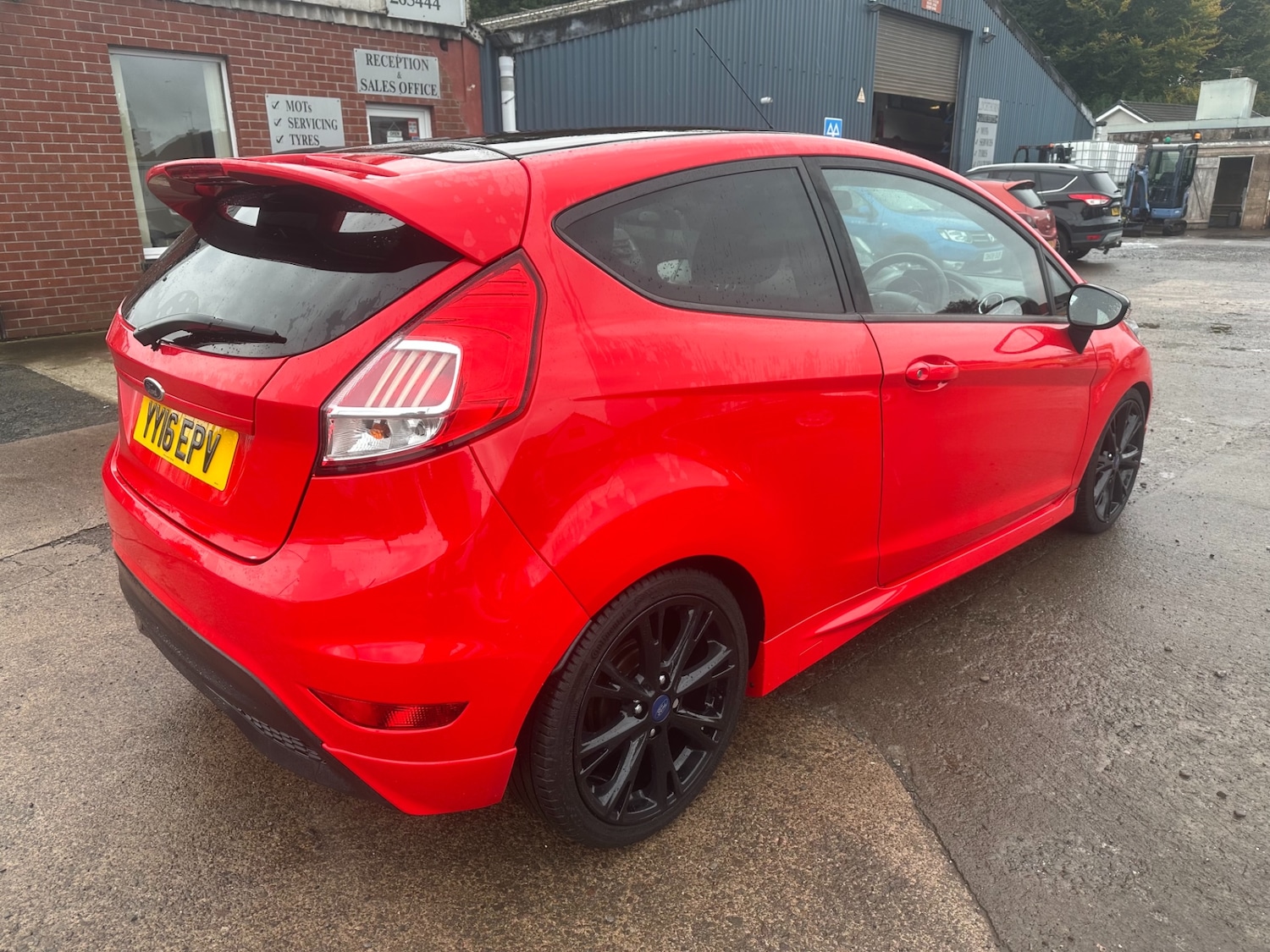 Used Ford Fiesta 2016 for sale - 76023278: Photo 2