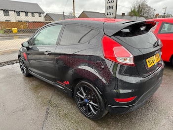 Used Ford Fiesta 2014 for sale - 77336850: Photo