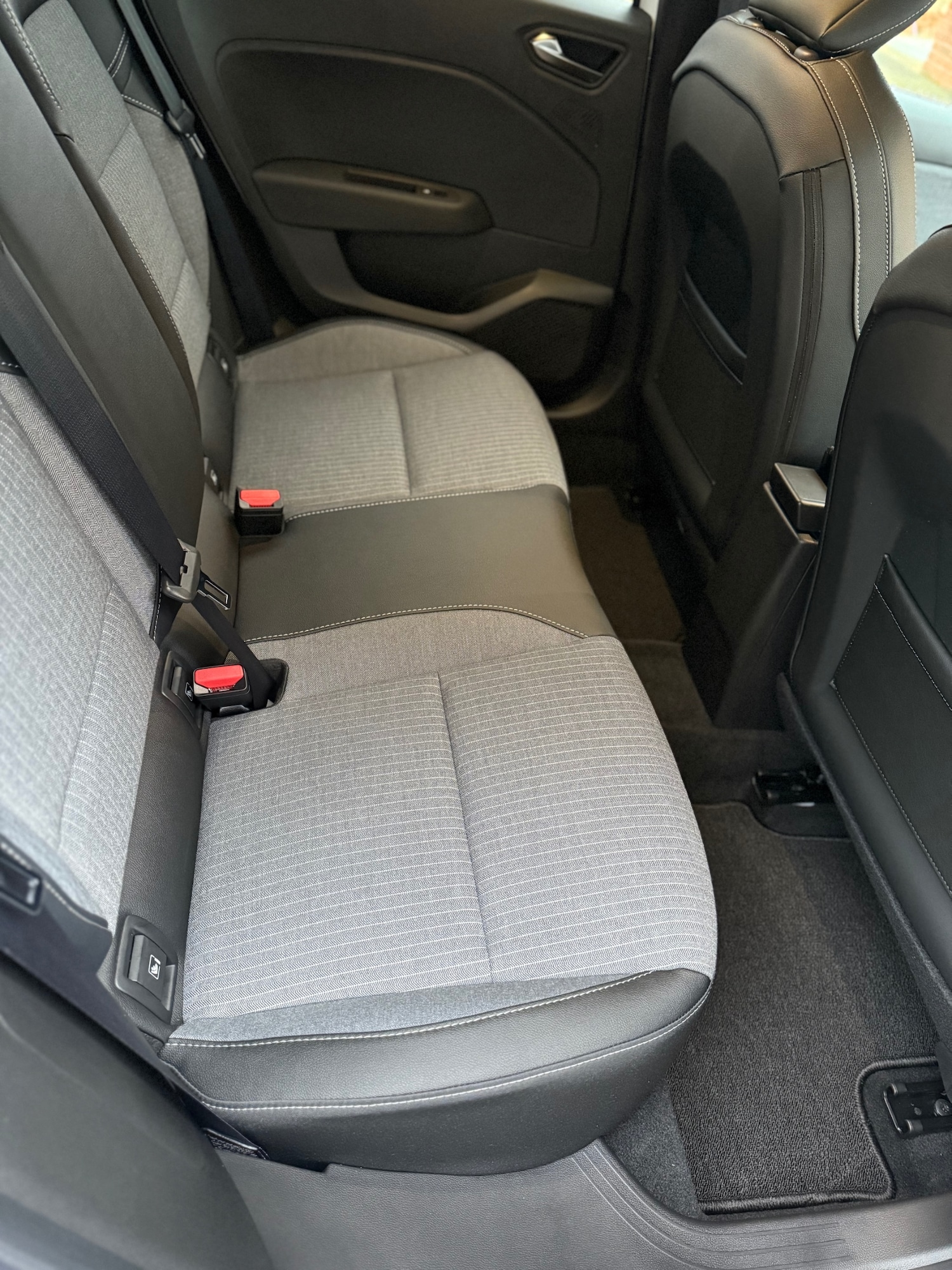 Used Renault Clio 2025 for sale - 77836674: Photo 6