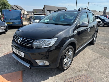 Used Dacia Sandero Stepway 2018 for sale - 79007169: Photo